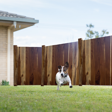 DOG FENCE 7' WIDE X 4' HIGH FENCE BUNDLE IN 3" x 3" POSTS AND 4" BOARDS - 0